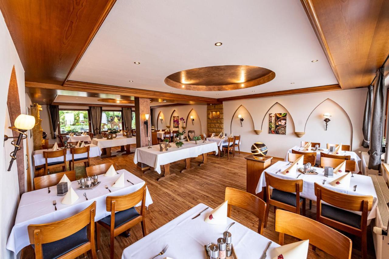 Landgasthof Hagen Hotel Grasellenbach ภายนอก รูปภาพ